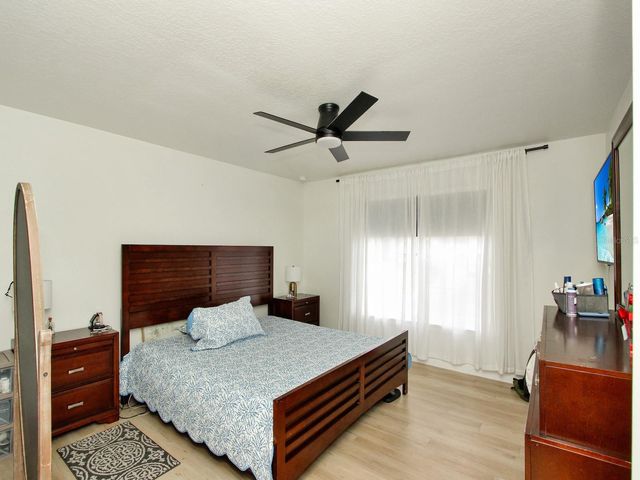 7561 LAKE ANDREA CIRCLE, Mount Dora, FL 32757