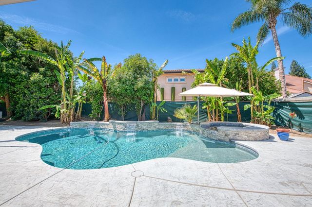 7351 N Antioch Avenue, Fresno, CA 93722