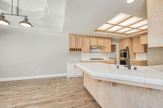 7351 N Antioch Avenue, Fresno, CA 93722