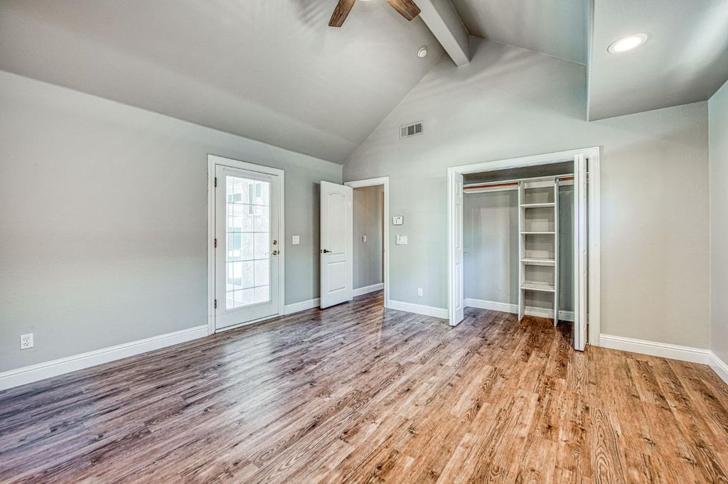 Image 25 of property listing at 7351 N Antioch Avenue, Fresno, CA 93722
