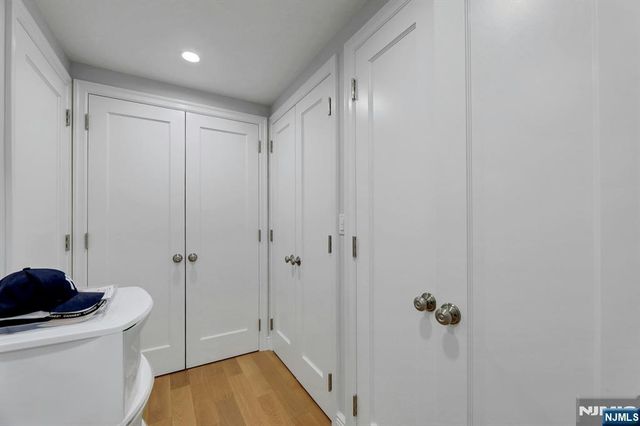 300 Winston 910, Cliffside Park, NJ 07010