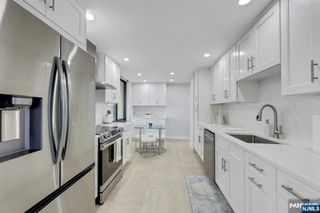 300 Winston 910, Cliffside Park, NJ 07010