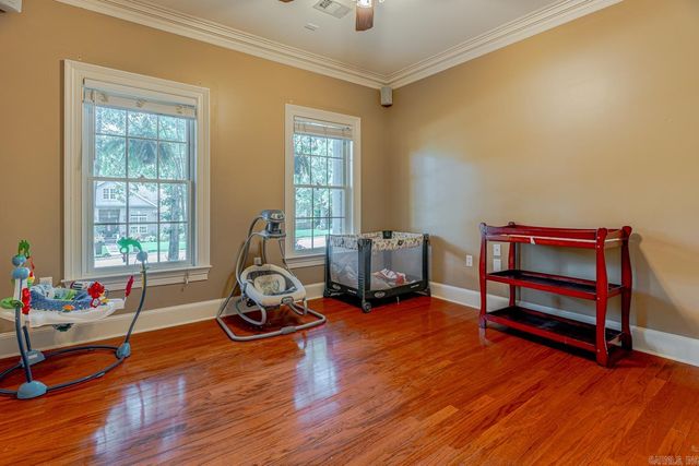 2114 Spring Hollow Dr, Jonesboro, AR 72404