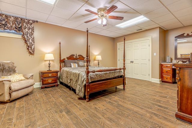 2114 Spring Hollow Dr, Jonesboro, AR 72404