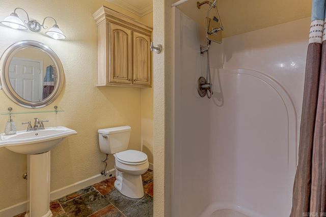 2114 Spring Hollow Dr, Jonesboro, AR 72404
