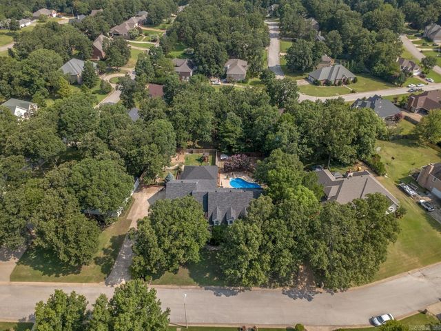 2114 Spring Hollow Dr, Jonesboro, AR 72404