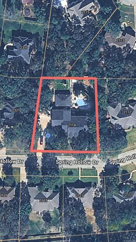 2114 Spring Hollow Dr, Jonesboro, AR 72404