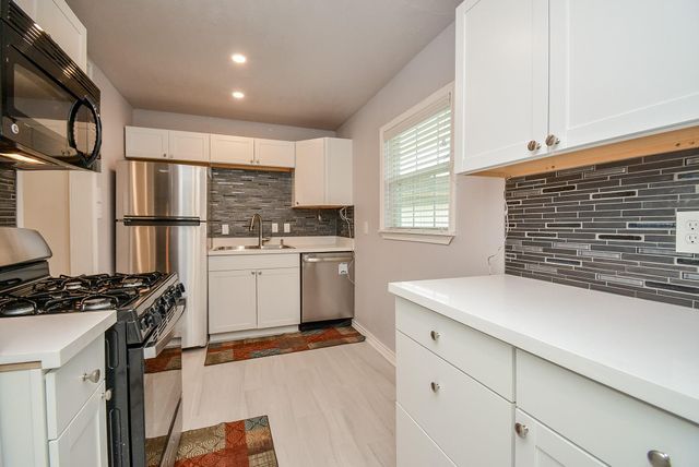 6422 Sherwood Drive, Houston, TX 77021