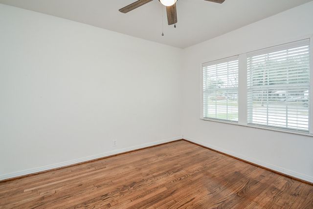 6422 Sherwood Drive, Houston, TX 77021