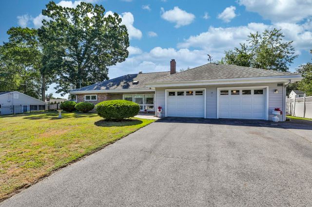13 Irving Street, Salem, NH 03079