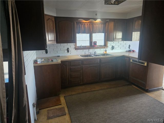 46 Ullman Street, Buffalo, NY 14207