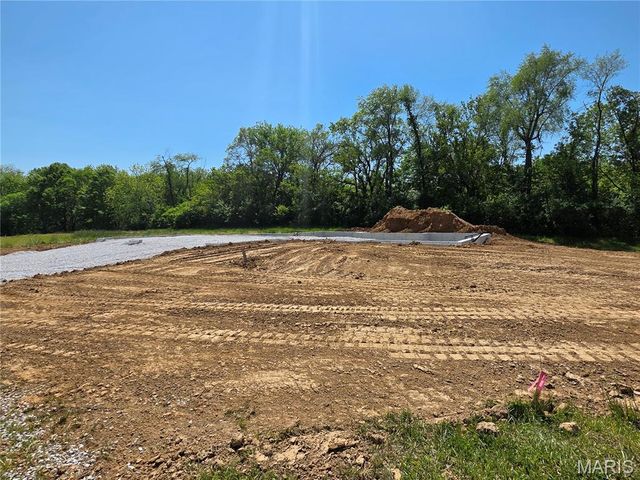 713 Sturbridge Trail, O'fallon, IL 62269