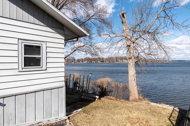 2056 Barber Drive, Stoughton, WI 53589