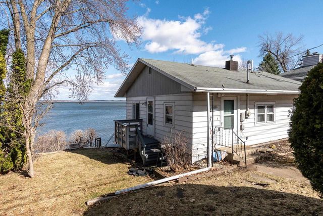 2056 Barber Drive, Stoughton, WI 53589