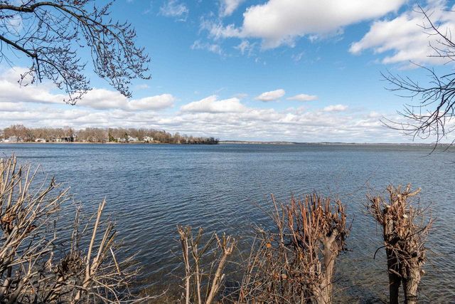 2056 Barber Drive, Stoughton, WI 53589