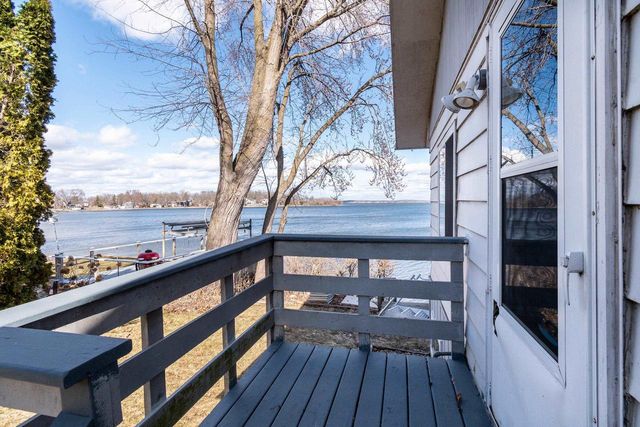 2056 Barber Drive, Stoughton, WI 53589