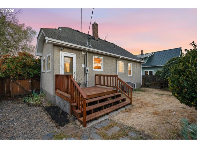 300 W 27TH St, Vancouver, WA 98660