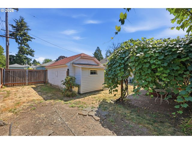 300 W 27TH St, Vancouver, WA 98660