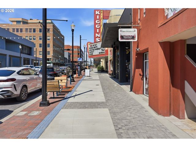 300 W 27TH St, Vancouver, WA 98660