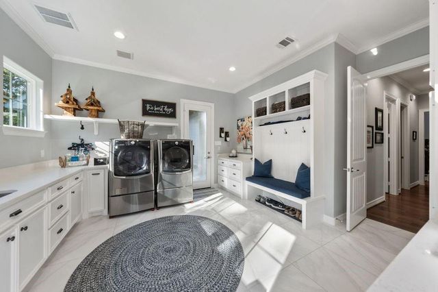 703 Lago Trace Drive, Huffman, TX 77336