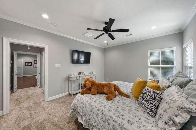 703 Lago Trace Drive, Huffman, TX 77336