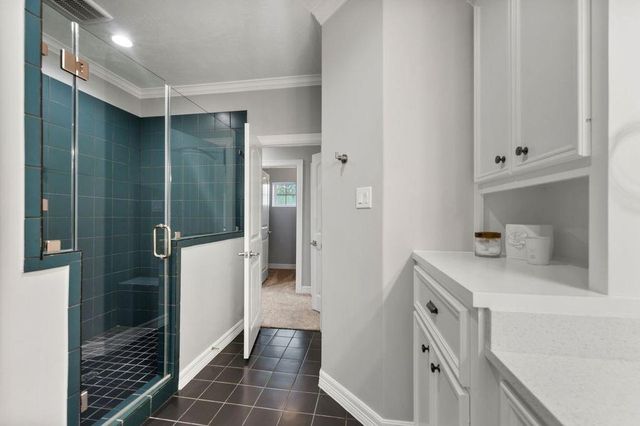 703 Lago Trace Drive, Huffman, TX 77336