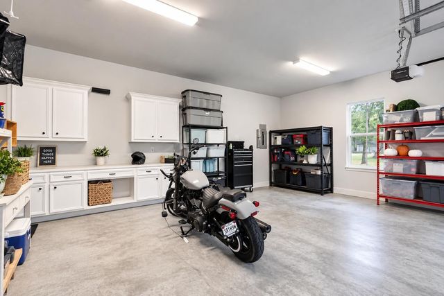 703 Lago Trace Drive, Huffman, TX 77336