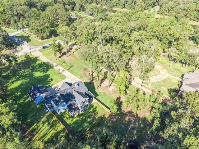 703 Lago Trace Drive, Huffman, TX 77336