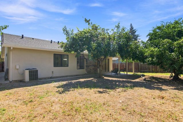 15 Cedar Grove Ct, Sacramento, CA 95831