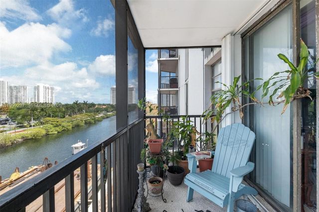 3475 N Country Club Dr 619, Aventura, FL 33180