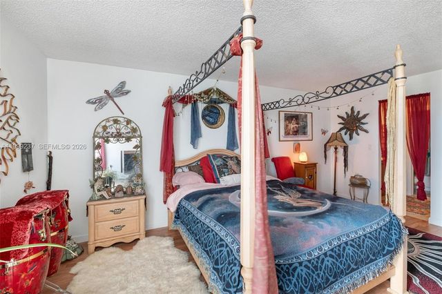 3475 N Country Club Dr 619, Aventura, FL 33180