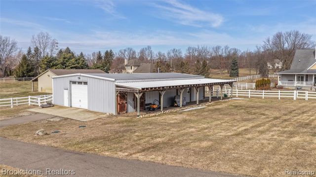 1077 Holden, Milford, MI 48381