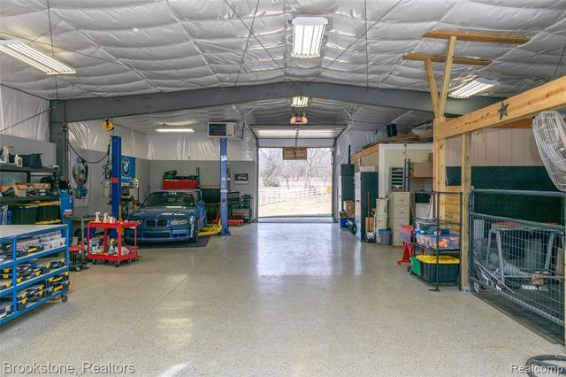 1077 Holden, Milford, MI 48381