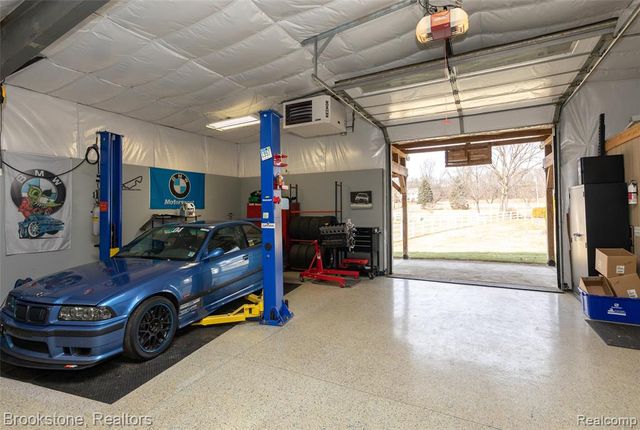 1077 Holden, Milford, MI 48381