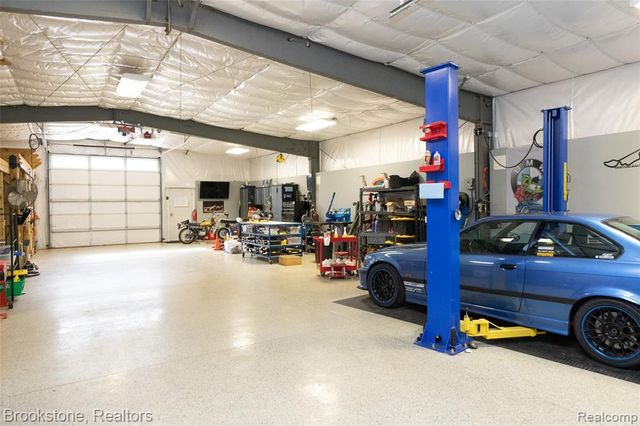 1077 Holden, Milford, MI 48381