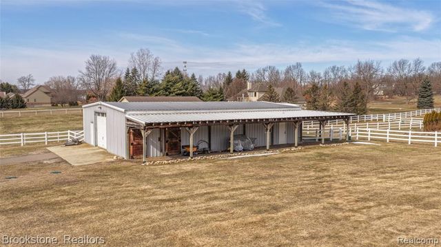 1077 Holden, Milford, MI 48381