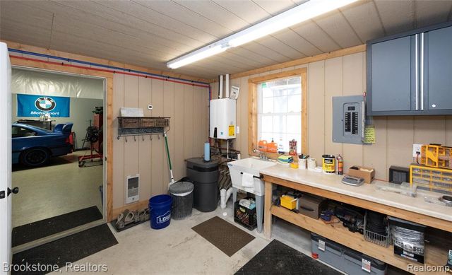 1077 Holden, Milford, MI 48381