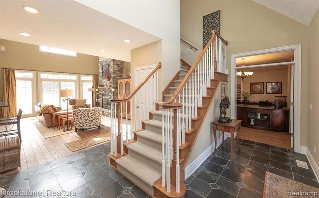 1077 Holden, Milford, MI 48381