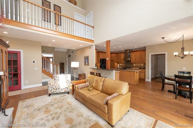 1077 Holden, Milford, MI 48381