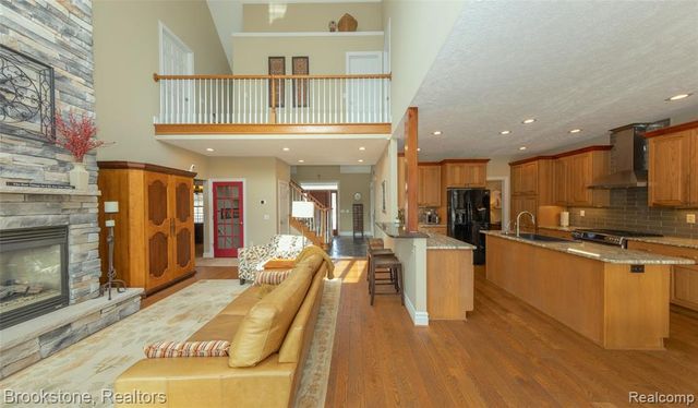 1077 Holden, Milford, MI 48381