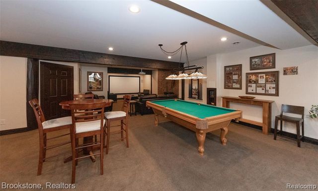 1077 Holden, Milford, MI 48381