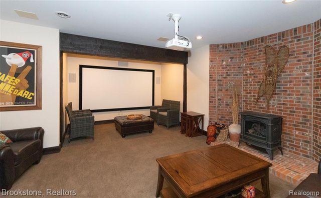 1077 Holden, Milford, MI 48381