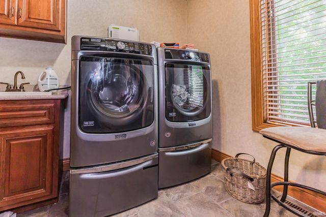 4559 E 100 S, Hartford City, IN 47348