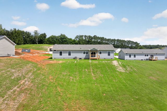 2499 River Ranch Dr, Cookeville, TN 38501