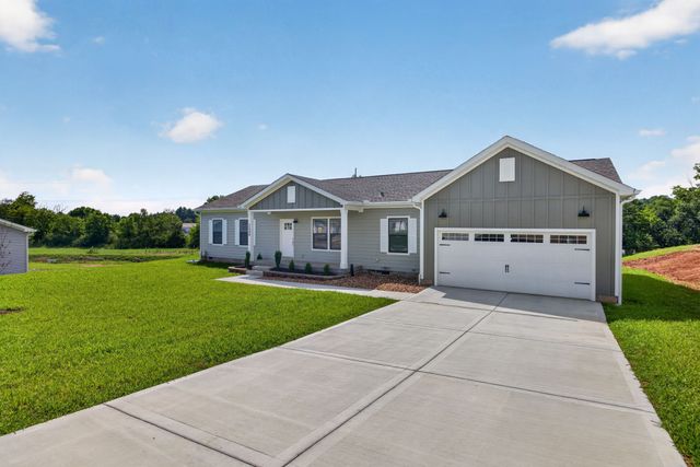 2499 River Ranch Dr, Cookeville, TN 38501