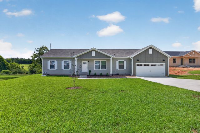 2499 River Ranch Dr, Cookeville, TN 38501