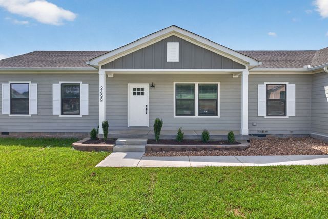 2499 River Ranch Dr, Cookeville, TN 38501