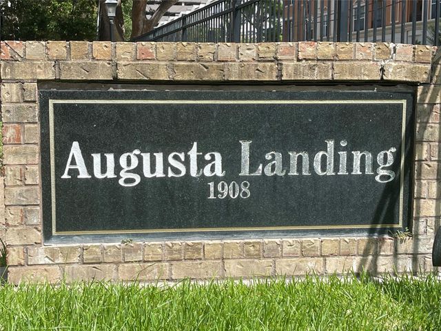 1908 Augusta Drive 4, Houston, TX 77057