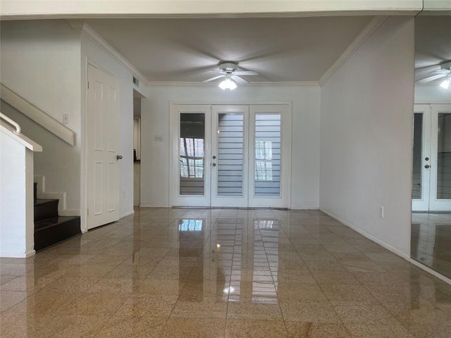 1908 Augusta Drive 4, Houston, TX 77057