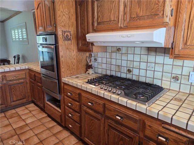 20450 Bassett Street, Winnetka, CA 91306